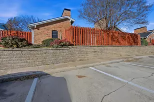 2527 Shady Ridge Dr, Bedford, TX 76021 - Photo 24