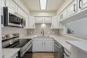 2527 Shady Ridge Dr, Bedford, TX 76021 - Photo 8