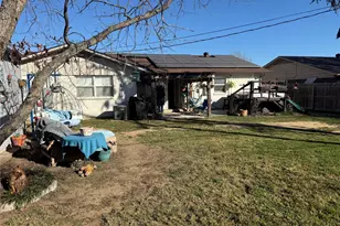 3204 NE 10th St, Mineral Wells, TX 76067 - Photo 6