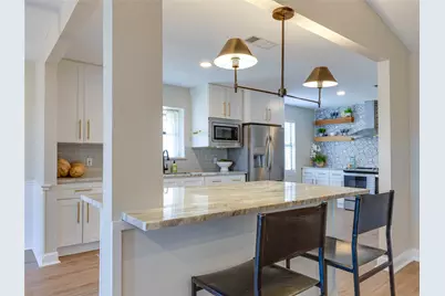 6705 Parkwood Drive, North Richland Hills, TX 76182 - Photo 16