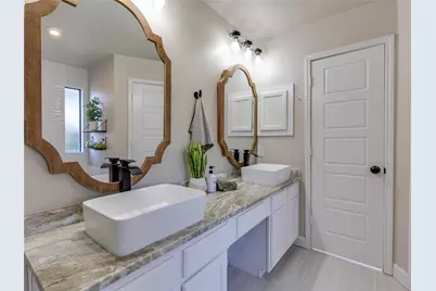 6705 Parkwood Drive, North Richland Hills, TX 76182 - Photo 26