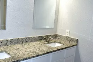 2216 Sayle St, Greenville, TX 75401 - Photo 8