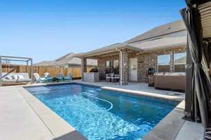 223 Briarwood Ln, Lake Dallas, TX 75065 - Photo 2