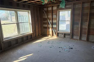 408 W Walnut St, Decatur, TX 76234 - Photo 8