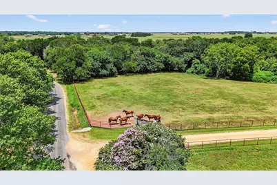 1717 1/2 Batey Road, Collinsville, TX 76233 - Photo 34