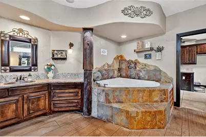 1717 1/2 Batey Road, Collinsville, TX 76233 - Photo 20