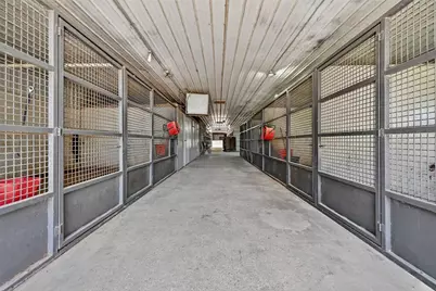 1717 1/2 Batey Road, Collinsville, TX 76233 - Photo 32