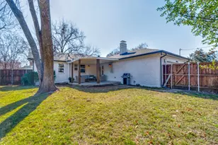8435 Bocowood Dr, Dallas, TX 75228 - Photo 26