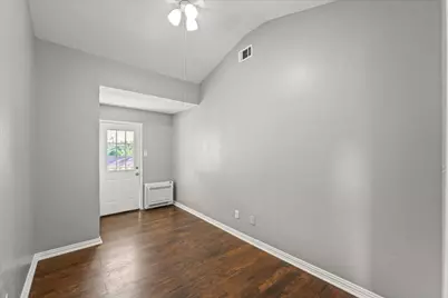 927 S Rosemont Avenue, Dallas, TX 75208 - Photo 8