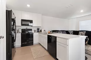 902 Sandhill Crane Ln, Princeton, TX 75407 - Photo 8