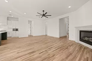 412 Caprock Ln, Reno, TX 76020 - Photo 10