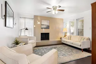531 Towne House Ln, Richardson, TX 75081 - Photo 4