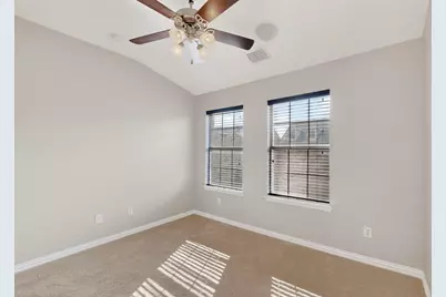 1527 Biltmore Lane, Irving, TX 75063 - Photo 26
