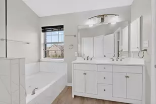 1527 Biltmore Ln, Irving, TX 75063 - Photo 16