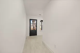 217 Shady Oaks Dr, Runaway Bay, TX 76426 - Photo 4