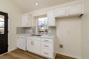 3214 Vinson Ct, Irving, TX 75060 - Photo 16