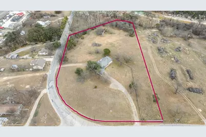 1404 NE Barnard Street, Glen Rose, TX 76043 - Photo 2