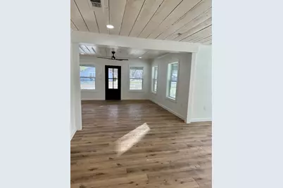 306 Comal, Wortham, TX 76693 - Photo 4