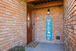 2705 Westgate Dr, Arlington, TX 76015 - Photo 4