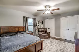 649 Christopher Ln, Burleson, TX 76028 - Photo 18