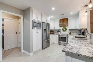 649 Christopher Ln, Burleson, TX 76028 - Photo 10