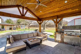 649 Christopher Ln, Burleson, TX 76028 - Photo 30