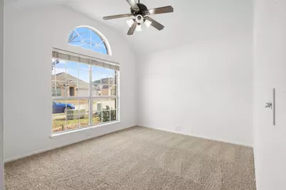 10521 Jaybird Drive, Fort Worth, TX 76244 - Photo 4