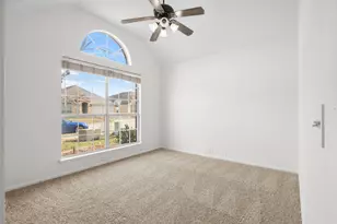 10521 Jaybird Dr, Fort Worth, TX 76244 - Photo 4