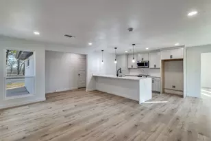 116 Cooper Dr, Hurst, TX 76053 - Photo 6