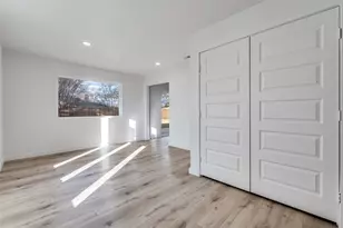 116 Cooper Dr, Hurst, TX 76053 - Photo 12