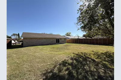 1109 Sunset Drive, Garland, TX 75040 - Photo 6