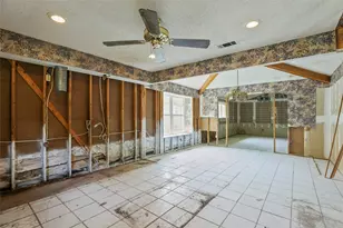 9706 Trevor Dr, Dallas, TX 75243 - Photo 12