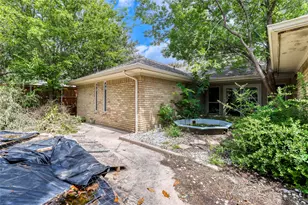 9706 Trevor Dr, Dallas, TX 75243 - Photo 28