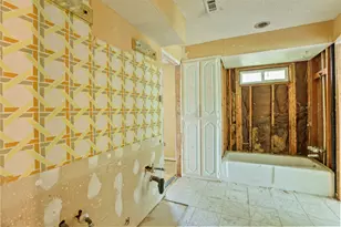 9706 Trevor Dr, Dallas, TX 75243 - Photo 22