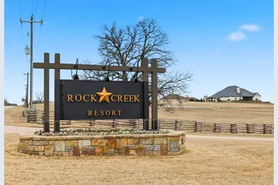 136 Leo Palace Lane, Gordonville, TX 76245 - Photo 1