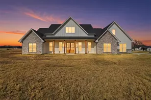 1081 Paradise Pkwy, Poolville, TX 76487 - Photo 1