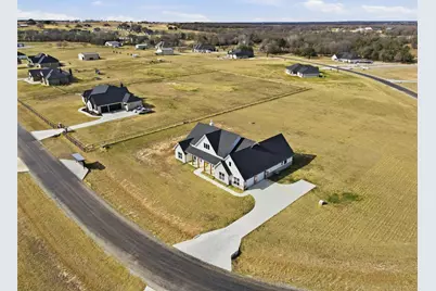 1081 Paradise Parkway, Poolville, TX 76487 - Photo 34