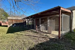 385 Co Rd 161, Streetman, TX 75859 - Photo 24