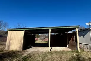 385 Co Rd 161, Streetman, TX 75859 - Photo 32