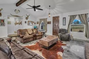 212 Amanda Dr, Weatherford, TX 76088 - Photo 4