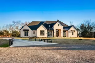 1843 Granite Wy, Van Alstyne, TX 75495 - Photo 2