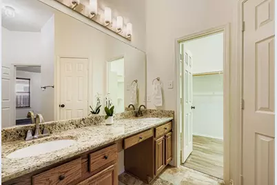 12407 Hawk Creek Drive, Frisco, TX 75033 - Photo 20