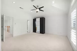 8108 Locust St, Irving, TX 75063 - Photo 30