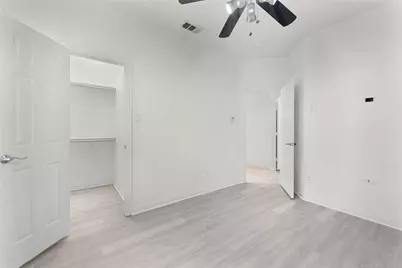 8108 Locust Street, Irving, TX 75063 - Photo 24