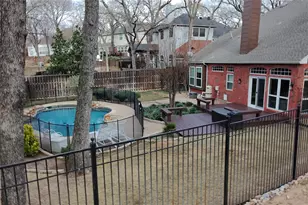 2480 Glen Ridge Dr, Lewisville, TX 75077 - Photo 30