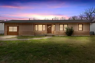 2506 S 24th St, Waco, TX 76706 - Photo 2