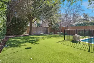 3830 Weeburn Dr, Dallas, TX 75229 - Photo 30
