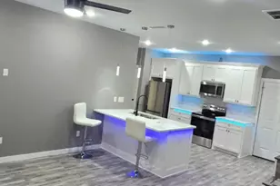 805 Fletcher St, Gainesville, TX 76240 - Photo 2