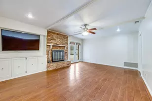 1713 Crescent Dr, Sherman, TX 75092 - Photo 4