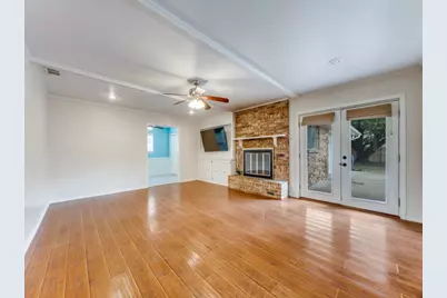 1713 Crescent Drive, Sherman, TX 75092 - Photo 2